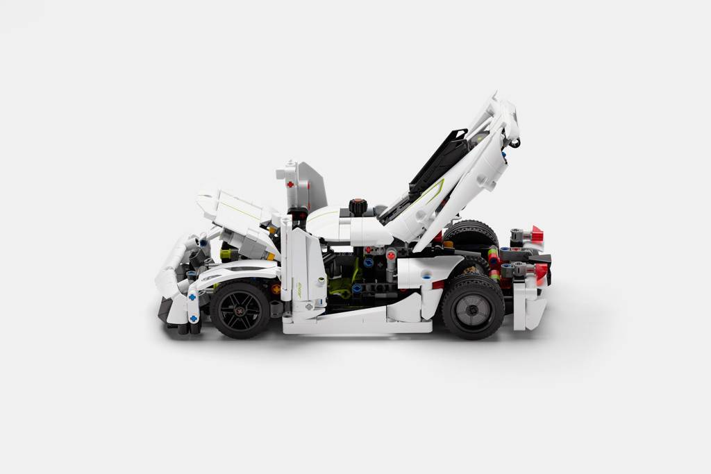 LEGO Technic Jesko Absolut White