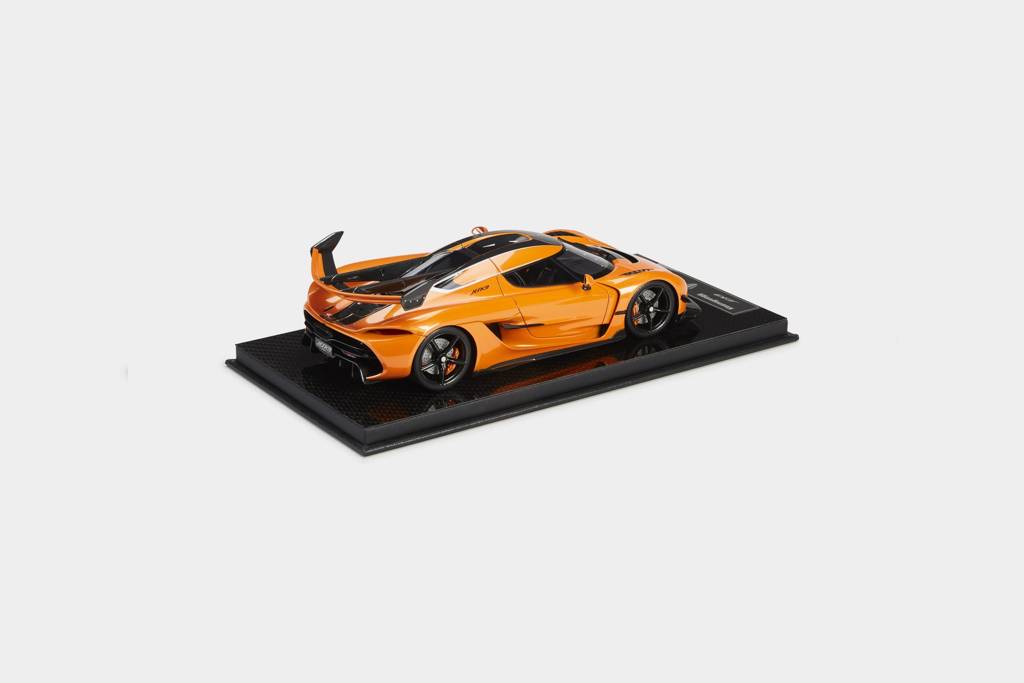 Jesko Attack Orange 1:18