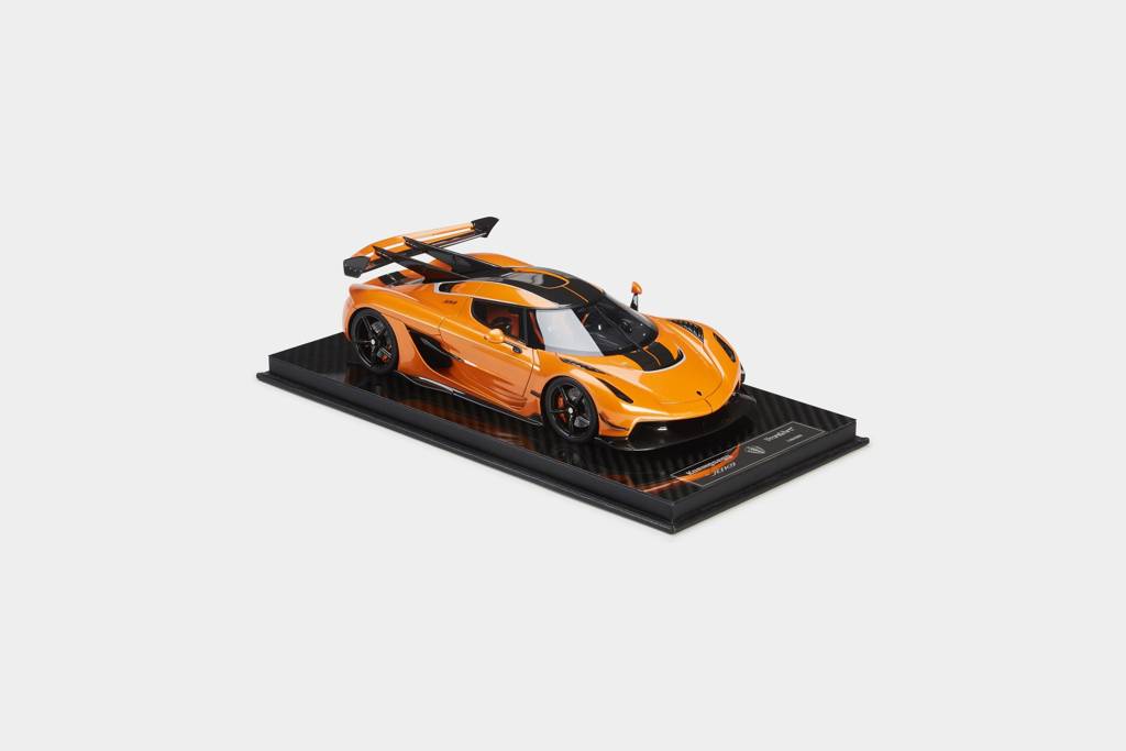 Jesko Attack Orange 1:18